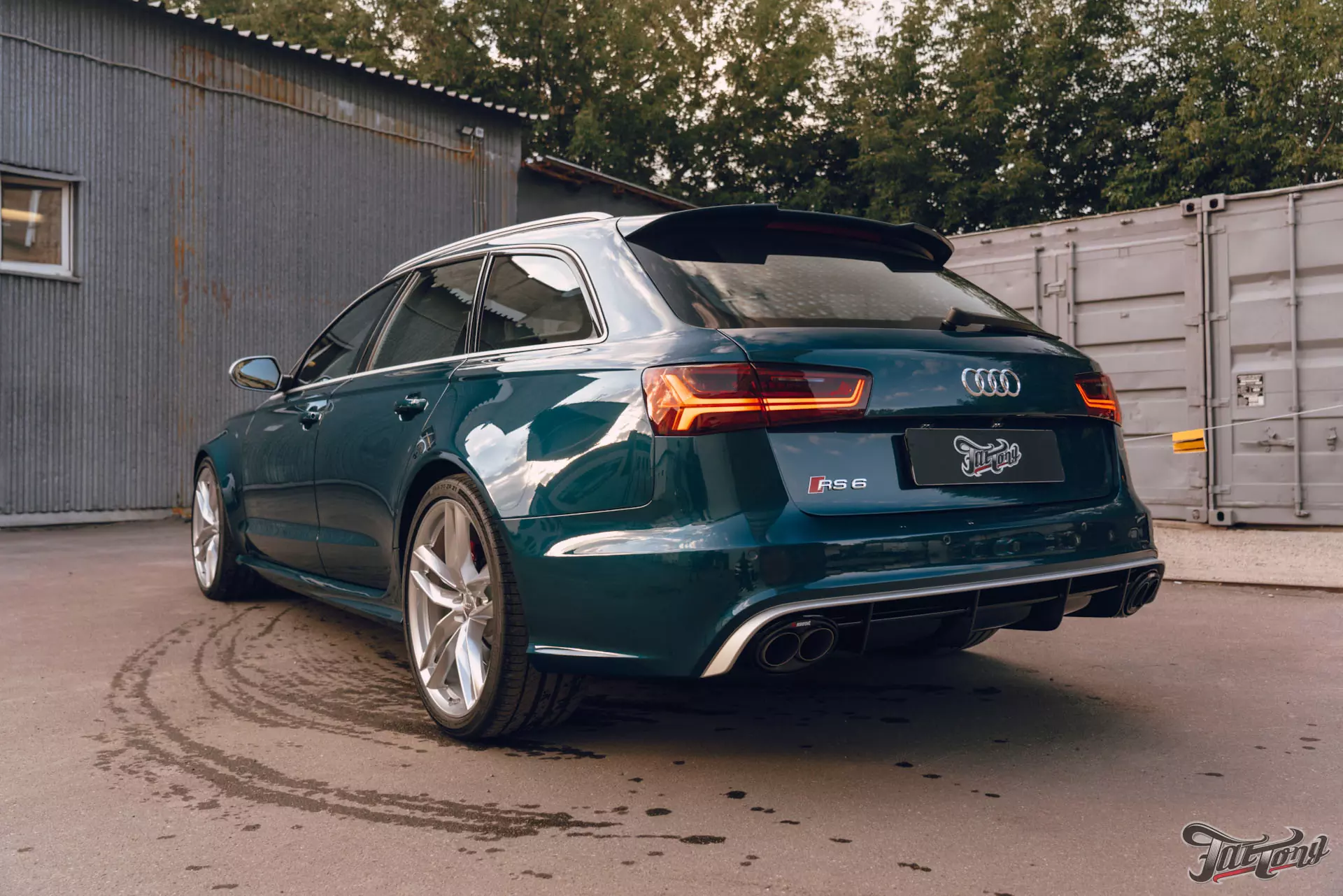 Audi RS 6. Перекрасили кузов и окрасили суппорта!